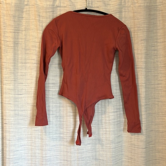 Misguided long sleeve body suit - Picture 2 of 4